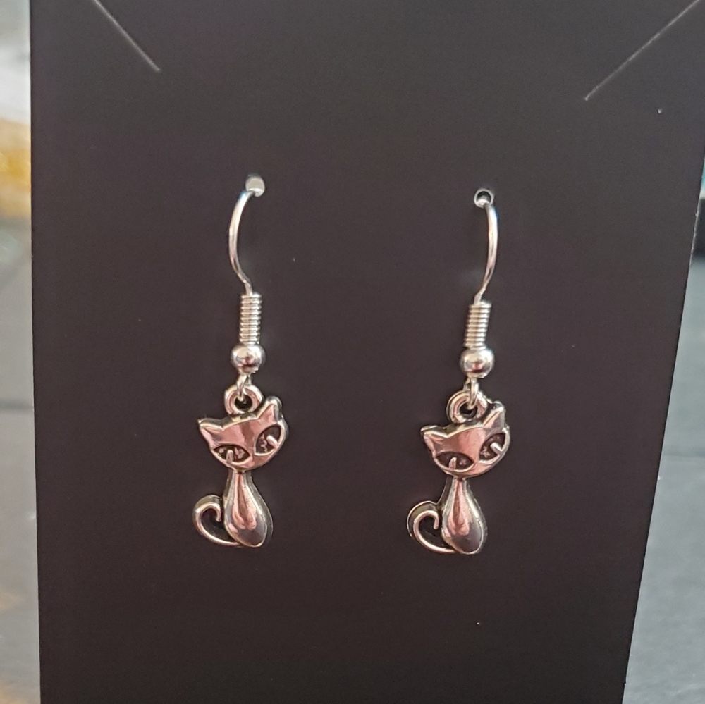 NEW Silver Cat Halloween Spooky Dangle Earrings